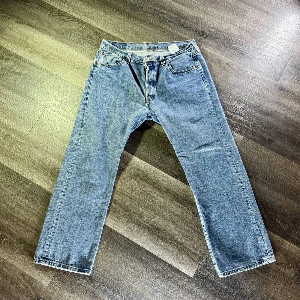 VTG Levis 501‎ Jeans Mens 36x30 Blue Denim Button Fly Straight Leg Original Fit